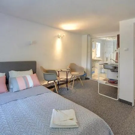 Jawor Bed & Breakfast 3*