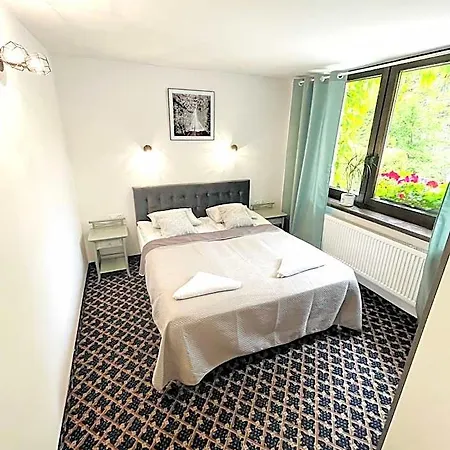 Jawor Bed & Breakfast 3*