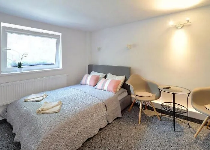 Jawor Bed and breakfast